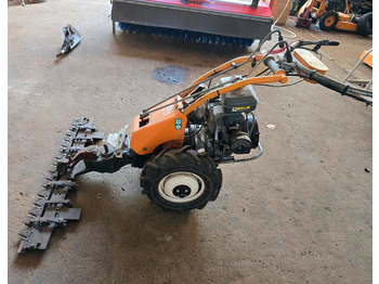 جزازة عشب الحدائق REFORM