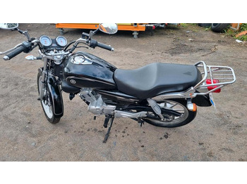 دراجة نارية YAMAHA