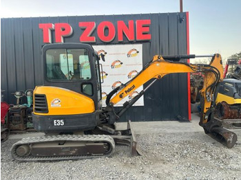 حفار صغير BOBCAT E35