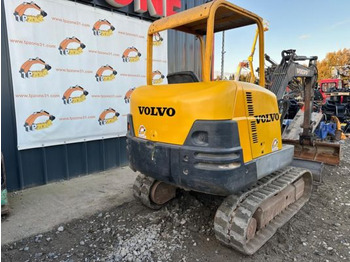حفار صغير Volvo EC25 à 14 900 € HT: صورة 3 حفار صغير Volvo EC25 à 14 900 € HT: صورة 3
