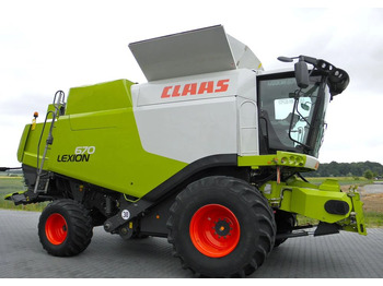 حصادة CLAAS Lexion 670