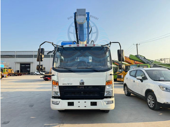 منصة محمولة مثبتة على الشاحنة للبيع  SINOTRUK HOWO 45ft-69ft: صورة 2