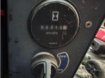 جزازة عشب الحدائق ISEKI RCBE80: صورة 3