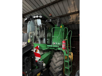 حصادة JOHN DEERE T560