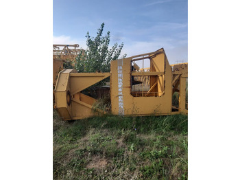 رافعة برجية LIEBHERR