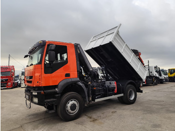 شاحنة كرين IVECO Trakker