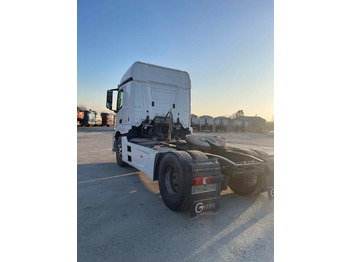 تأجير mercedes-beenz actros mercedes-beenz actros: صورة 4 تأجير mercedes-beenz actros mercedes-beenz actros: صورة 4