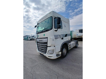 مقطورة السحب DAF XF 480