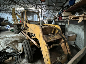 لودر ذو محراث خلفي/ باكهو MASSEY FERGUSON