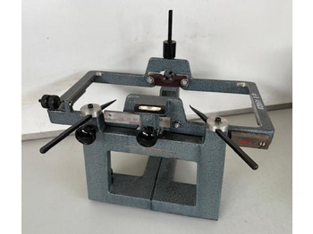 آلة تصنيع المعادن