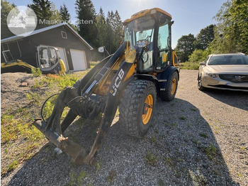 اللودر بعجل JCB 413 K: صورة 5