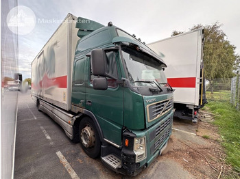 شاحنة صندوقية Volvo FM 9 300: صورة 2