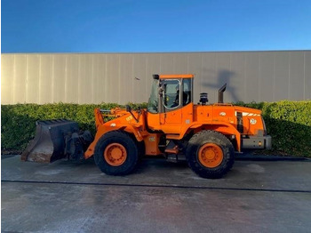 اللودر بعجل Doosan DL 200: صورة 2