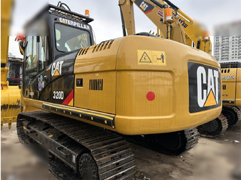 حفار زاحف CATERPILLAR 320D