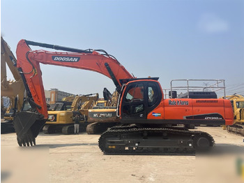 حفار زاحف DOOSAN DX340LC
