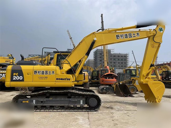 حفار زاحف KOMATSU PC200-8
