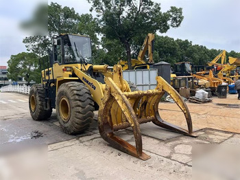 اللودر بعجل KOMATSU WA320