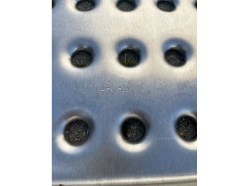 هيكل السيارة الخارجية - شاحنة للبيع  Podest zbiornika Volvo FH FM NOWY pokrywa płyta: صورة 3