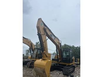 حفار زاحف CATERPILLAR 320D