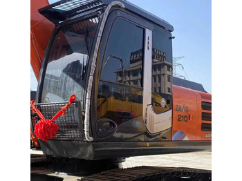 حفّار HITACHI ZX200