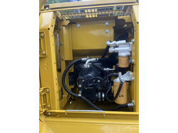 حفار زاحف KOMATSU PC130: صورة 5