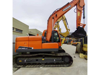 حفار زاحف DOOSAN DX140
