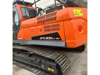 حفار زاحف DOOSAN DX300