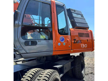 حفّار HITACHI ZX130W