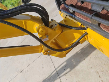 تأجير komatsu PC35 komatsu PC35: صورة 4