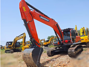 حفار زاحف DOOSAN DX300LC