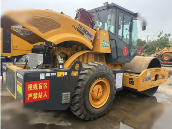 ضاغطة التربة XCMG XS223J