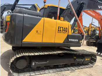 حفار زاحف VOLVO EC140
