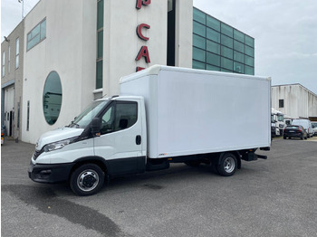 شاحنة بصندوق مغلق IVECO Daily 35c16