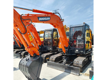 حفار صغير DOOSAN DH55