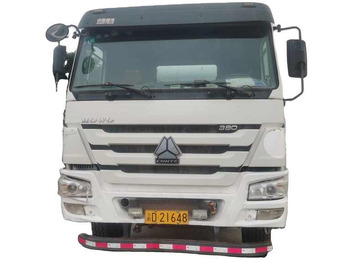 شاحنة خلاطة خرسانة SINOTRUK HOWO