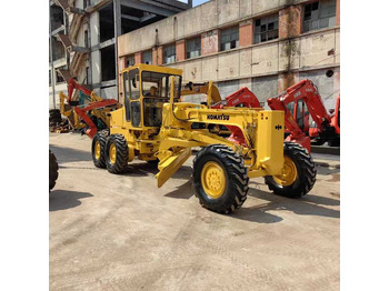 ماكينة تسوية KOMATSU