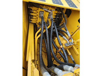 حفار زاحف Komatsu PC 200 [ Copy ]: صورة 3