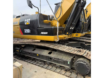 حفار زاحف CATERPILLAR 320GC