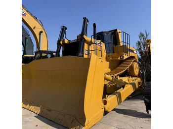 بلدوزر CATERPILLAR D6D