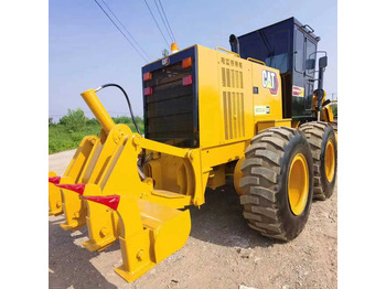 ماكينة تسوية CATERPILLAR 140K