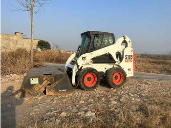شيول صغير Used bobcat s185 skid steer loader  on sale 100% excellent condition bobcat brand s185  s300 s550 s16 s18 skid steer sale: صورة 5
