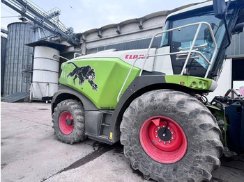 حصادة الأعلاف CLAAS Jaguar 980