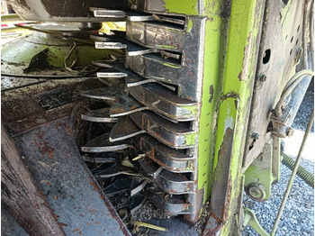 حصادة ذرة Claas Orbis 900: صورة 5