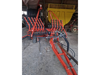 نشارة الدريس/ شوكة جرف KUHN