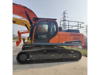 حفّار DOOSAN DX300LC