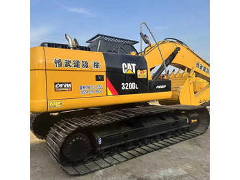 حفار زاحف CATERPILLAR 320D