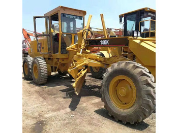 ماكينة تسوية CATERPILLAR 140K