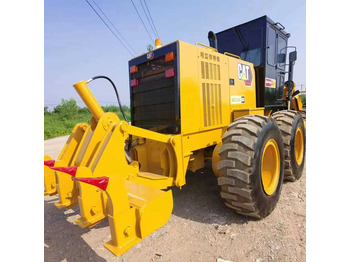 ماكينة تسوية CATERPILLAR 140K