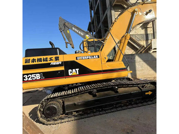 حفار زاحف CATERPILLAR 325BL
