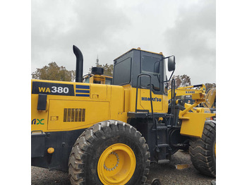 اللودر بعجل KOMATSU WA380-3